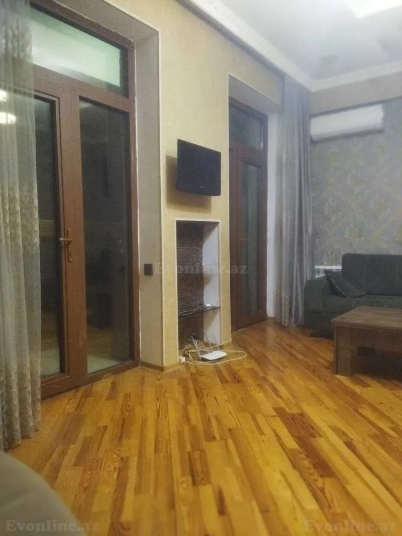 Kirayə verilir 1 otaqlı Mənzil Yeni tikili 50 m² Bakı, Yasamal r., Elmlər Akademiyası m — Bakı