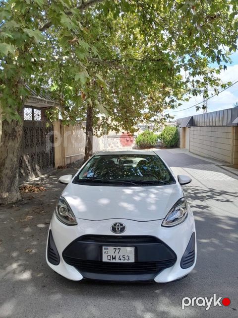Toyota Aqua, 1.5 L, 0.87 kWh, 2017 il, 134 500 km — Bakı