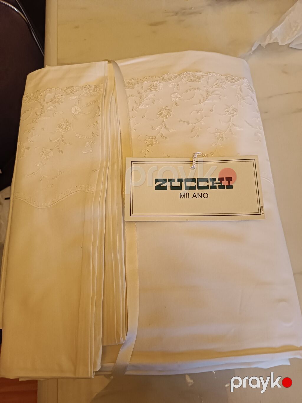 Zucchı Milano dəst – elegant, krem rəngli yataq dəsti - Brend: Zucchı — Döşəmə dəsti, Masazır (2)