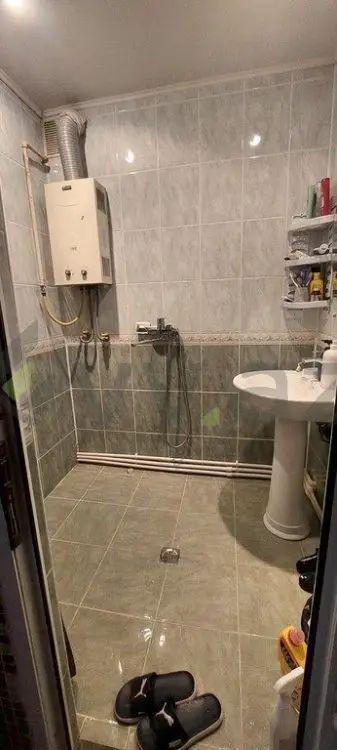 4 otaqlı mənzil Köhnə tikili Satılır, 8-ci kilometr, Nizami, Bakı — Mənzil, Bakı (9)