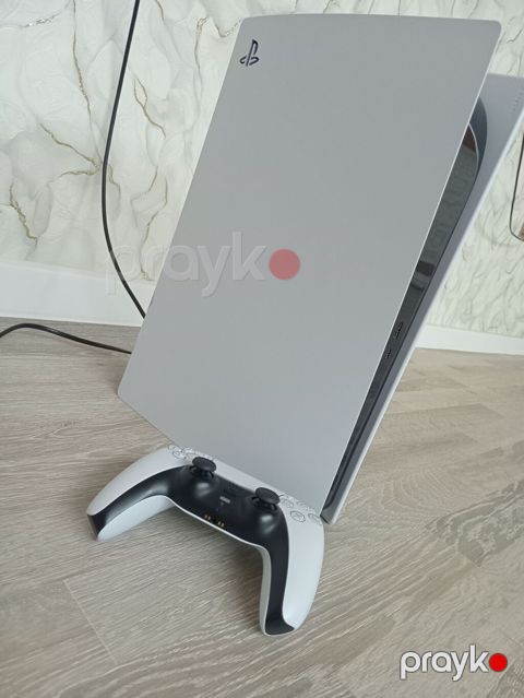 Məhsul: PlayStation 5 (PS5) konsolu + DualSense idarəetmə pultu — Saray