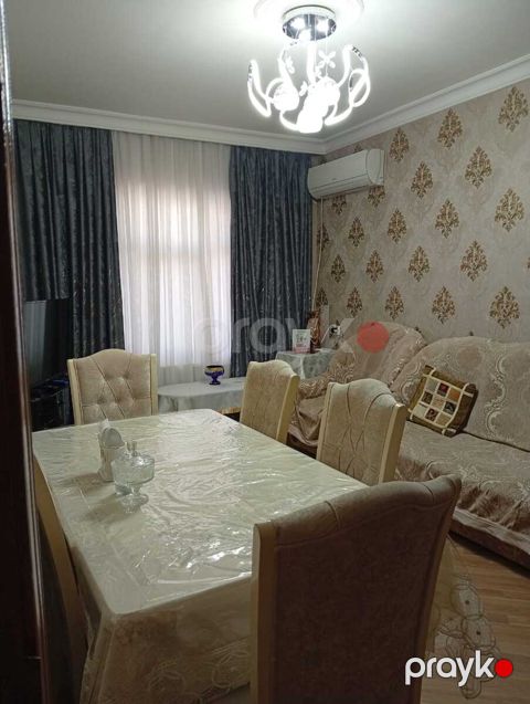 Satılır 3 otaqlı köhnə tikili 90 m² — Bakı