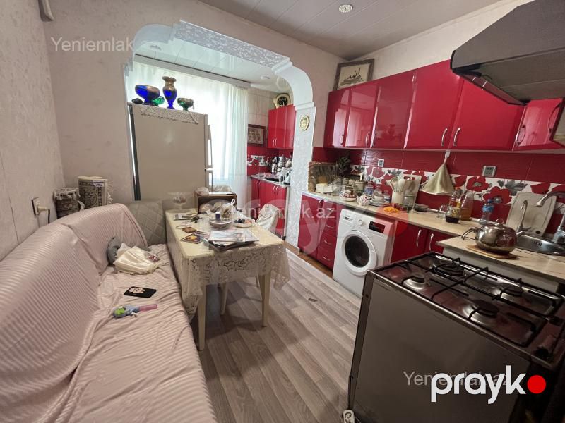 Satılır 3 otaqlı Bina evi menzil (Köhnə tikili), 65 m², 13-cü mikrorayon — Mənzil, Sumqayıt (8)