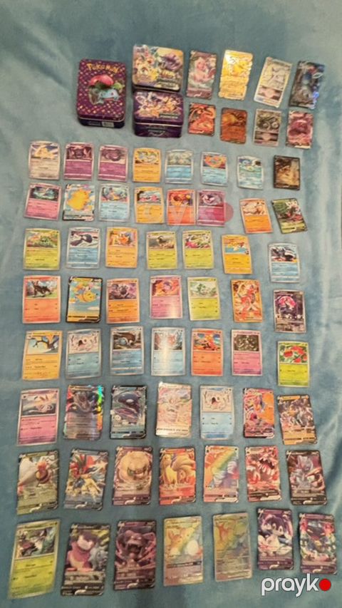64 pokemon,(3 gutusu hediye(3 box for free) 40 dollar manat ile vere — Bakı