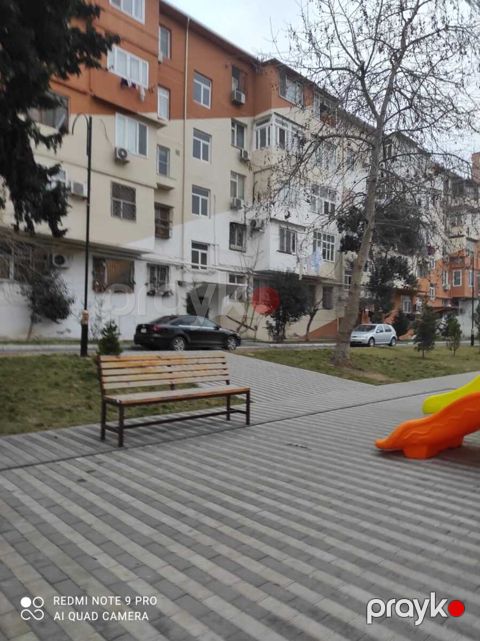 Satılır 2 otaqlı köhnə tikili 55 m² — Bakı