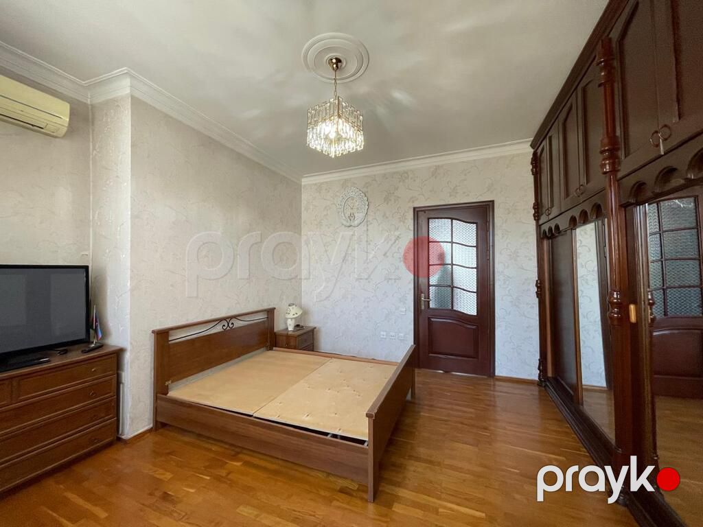 Satılır 5 otaqlı yeni tikili 200 m² — Mənzil, Bakı (10)