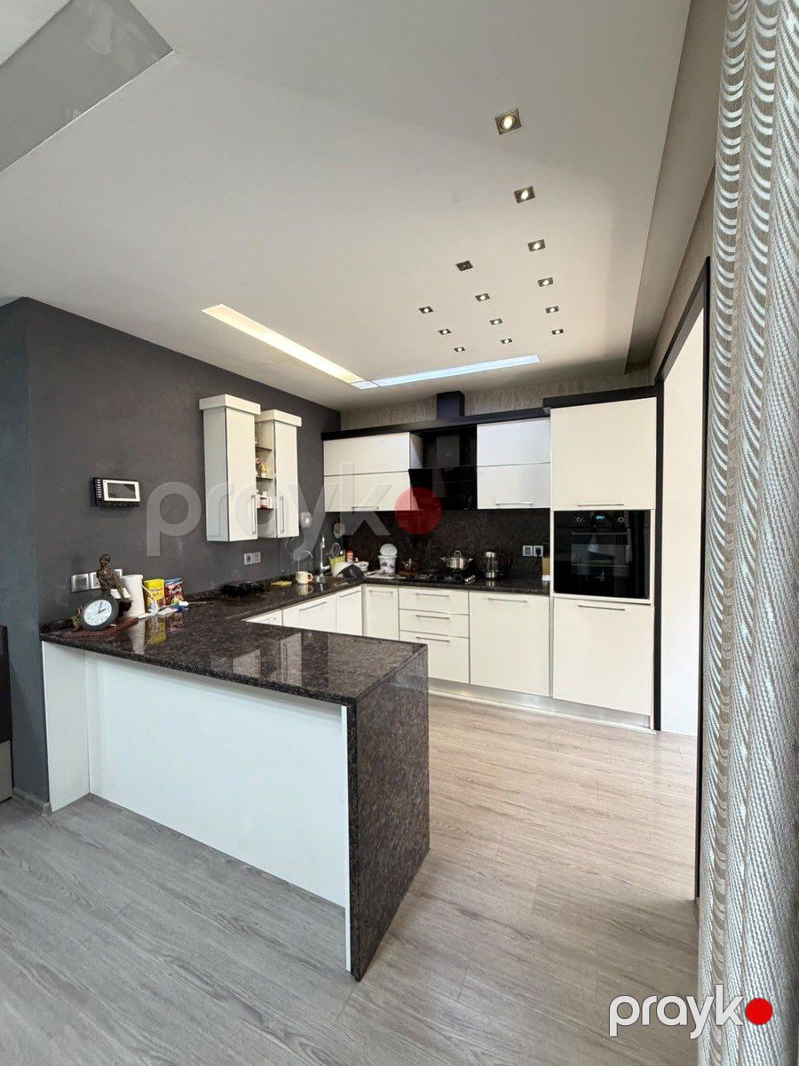 Satılır 3 otaqlı köhnə tikili 90 m² — Mənzil, Bakı (8)