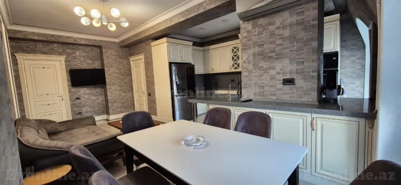Satılır 4 otaqlı Mənzil Yeni tikili 290 m² Bakı, Yasamal r., 20 Yanvar m., Yasamal — Mənzil, Bakı (7)