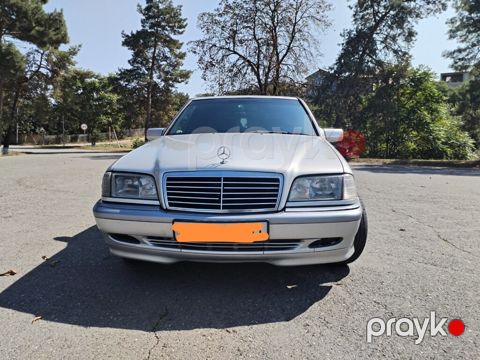 Mercedes C 200, 2.0 L, 2000 il, 240 000 km — Quba