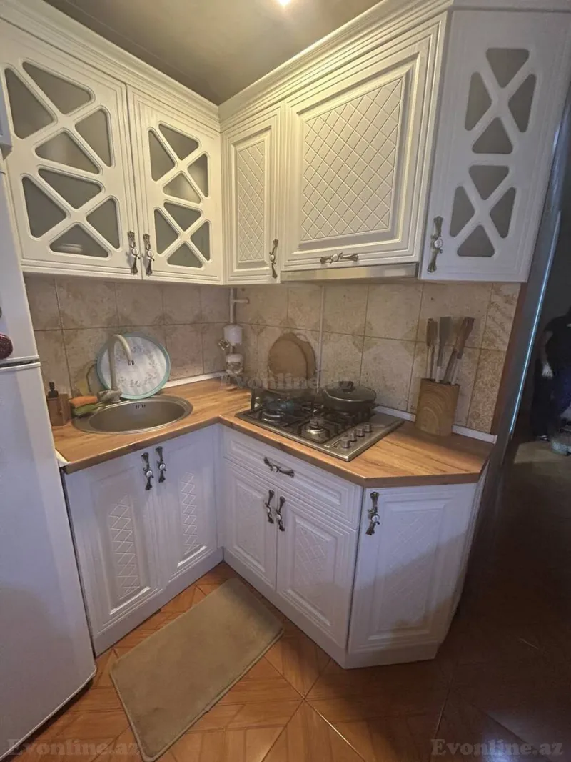 Satılır 2 otaqlı Mənzil Köhnə tikili 50 m² Bakı, Nizami r., Neftçilər m., 8-ci kilometr — Mənzil, Bakı (3)