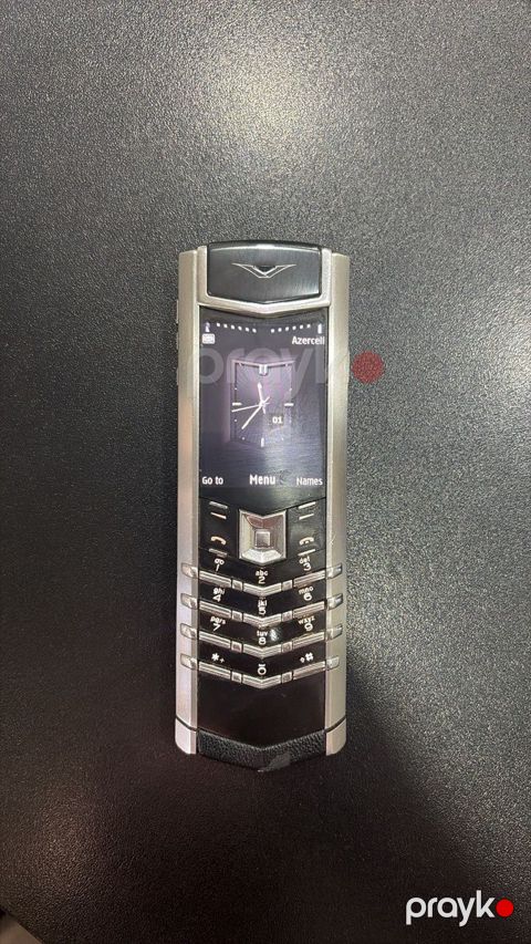 Vertu Signature S Design Black and White 4GB — Bakı