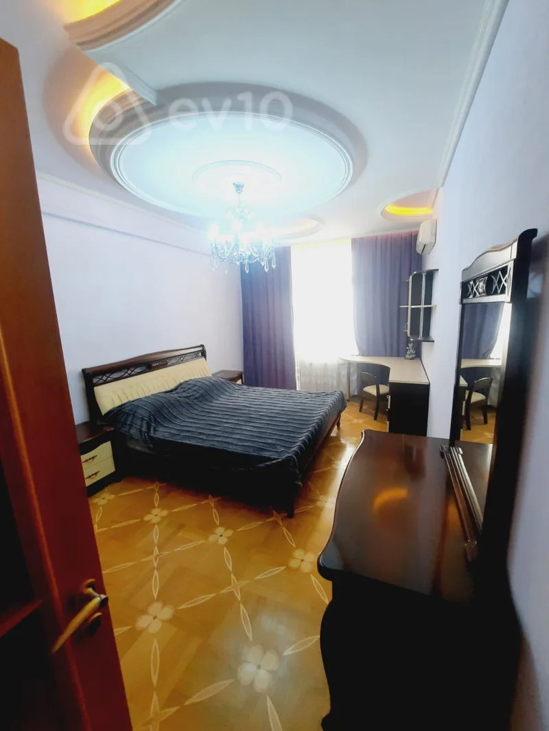 8 otaqlı mənzil, 427.6 m², Naxçıvan küç — Mənzil, Bakı (11)