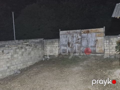Satılır: həyət evi - Tikili: 1 mərtəbəli fərdi yaşayış evi, daş — Oğuz