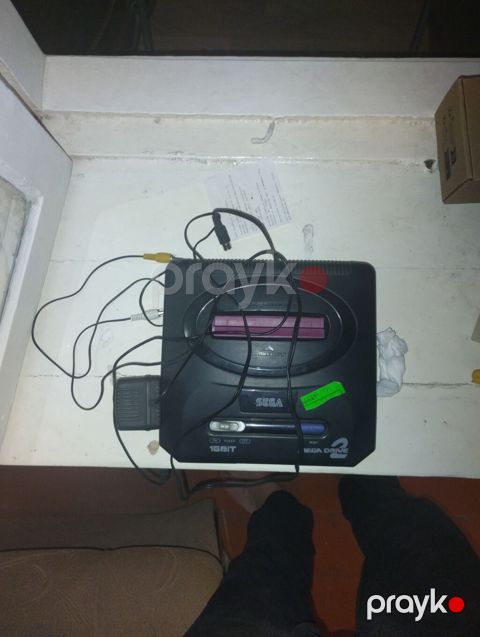 Sega Mega Drive 2 (Model MK-1631-16) 16-bit oyun konsolu — Bakı