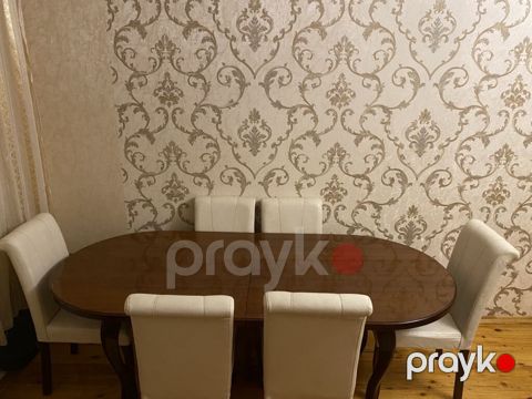 Təmiz taxtadan.bağlı 12,açılanda 14nəfərlik stol stul dəsti — Bakı