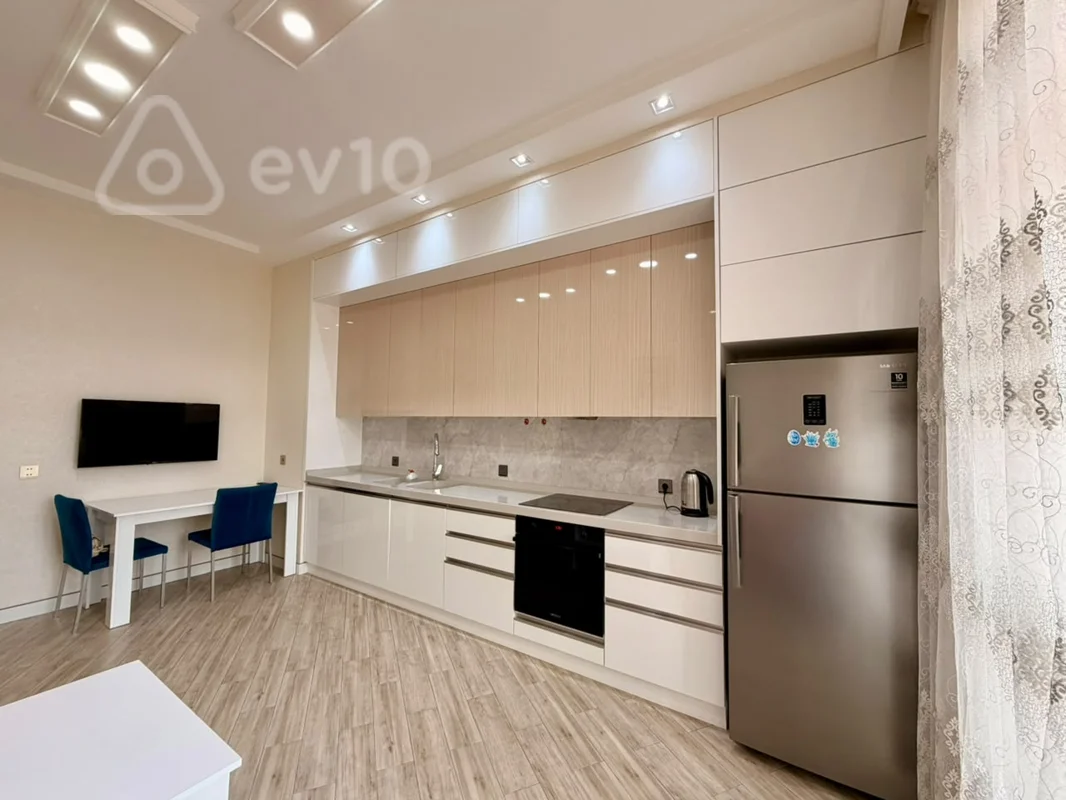 2 otaqlı mənzil, 100 m², Mərkəzi Bulvar küçəsi — kirayə — Bakı