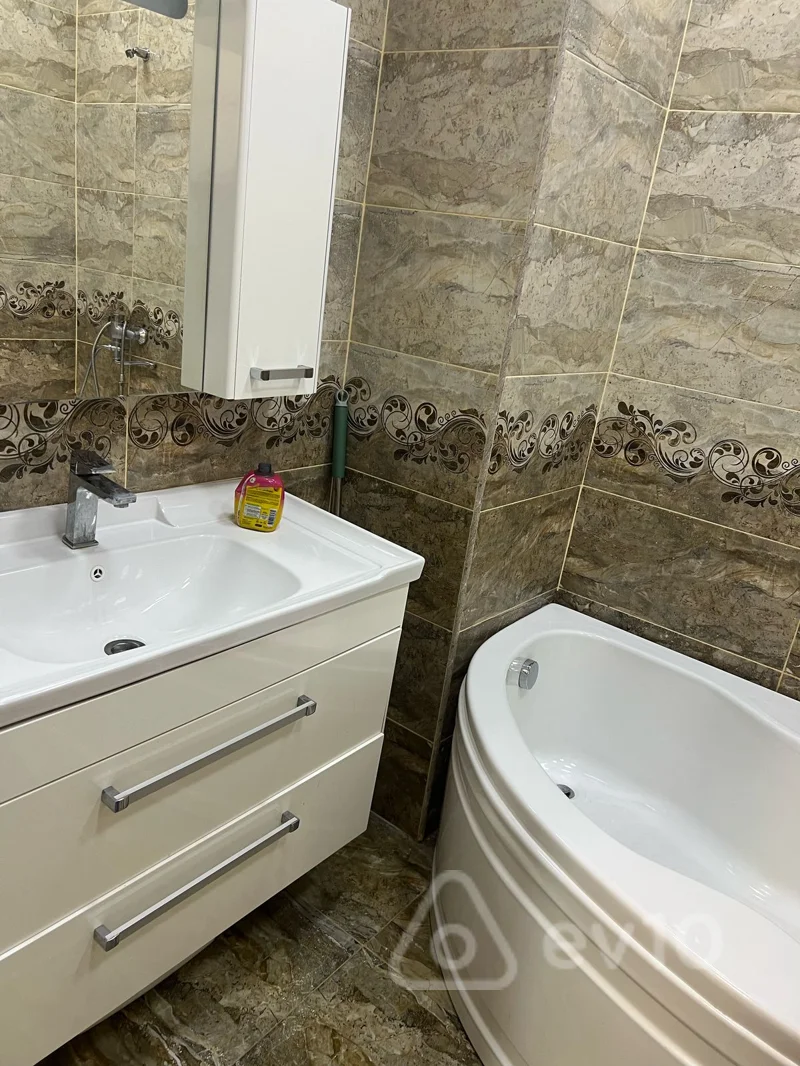 2 otaqlı mənzil, 90 m², Əliyar Əliyev küç — kirayə — Mənzil, Bakı (8)
