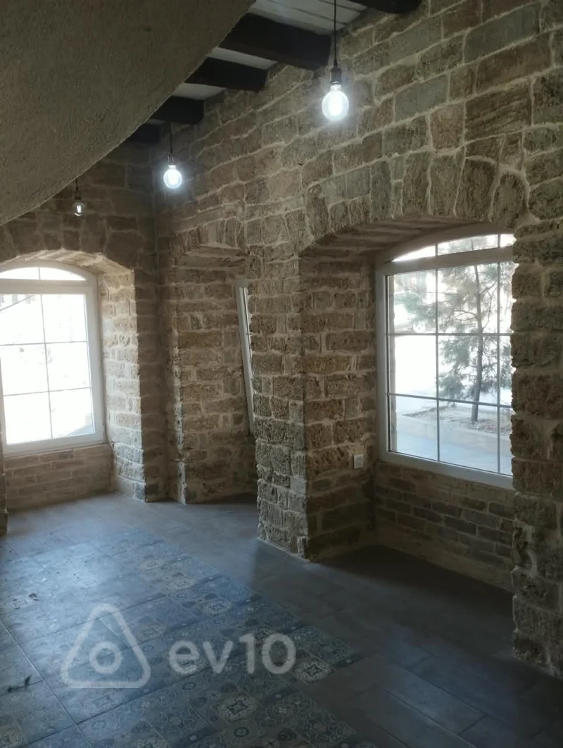 Obyekt, 200 m², nizami metrosu — kirayə — Bakı