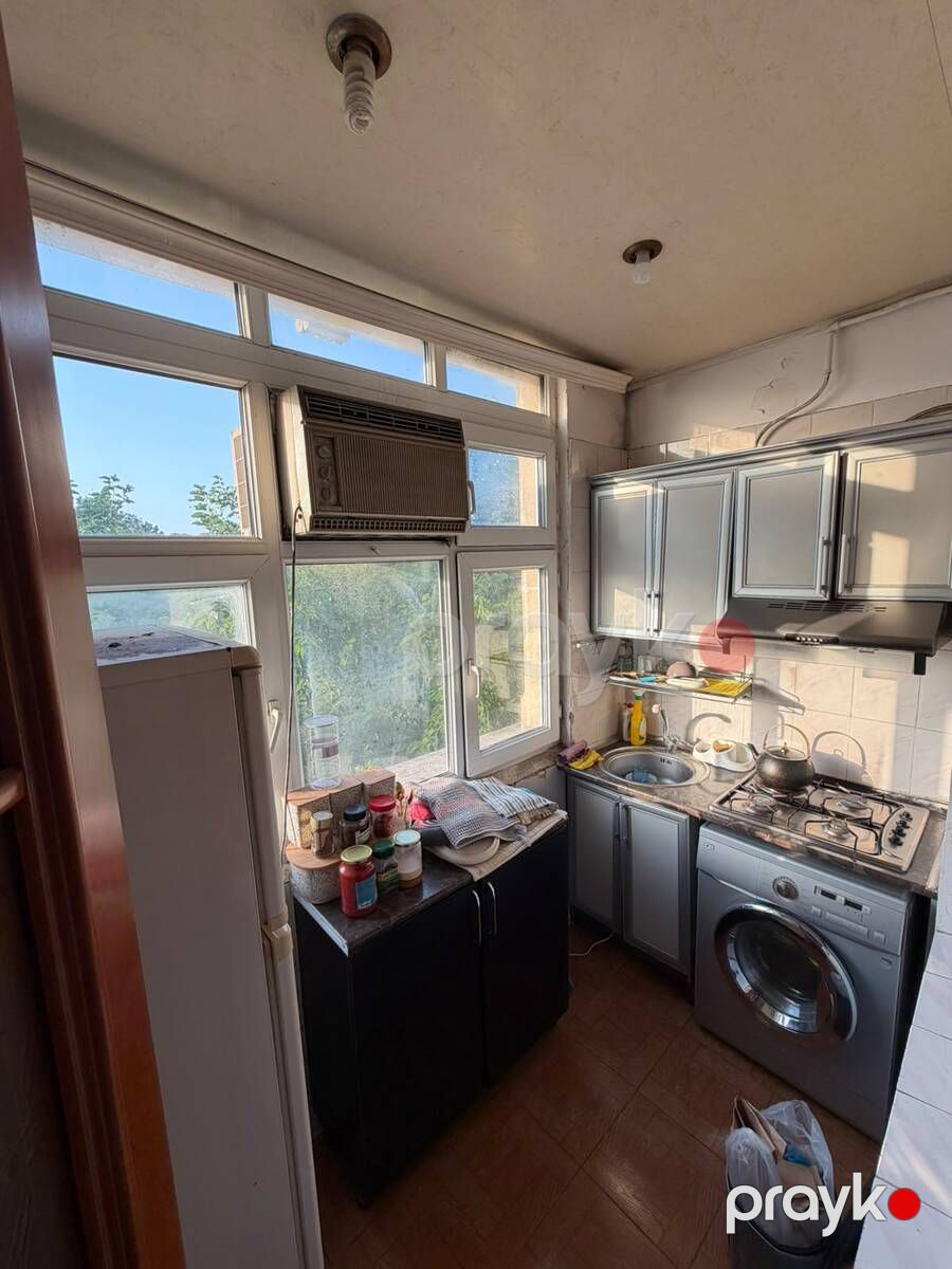 Satılır 2 otaqlı köhnə tikili 50 m² — Mənzil, Bakı (12)