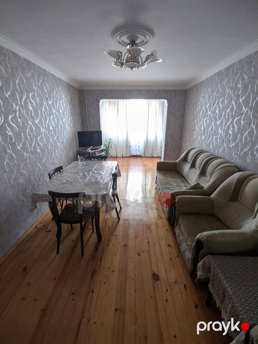 Satılır 4 otaqlı köhnə tikili 100 m² — Mənzil, Bakı (2)