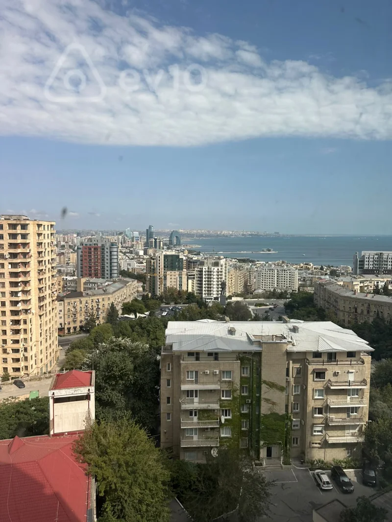 4 otaqlı mənzil, 216 m², İsmayıl Qutqaşınlı küçəsi — Mənzil, Bakı (5)