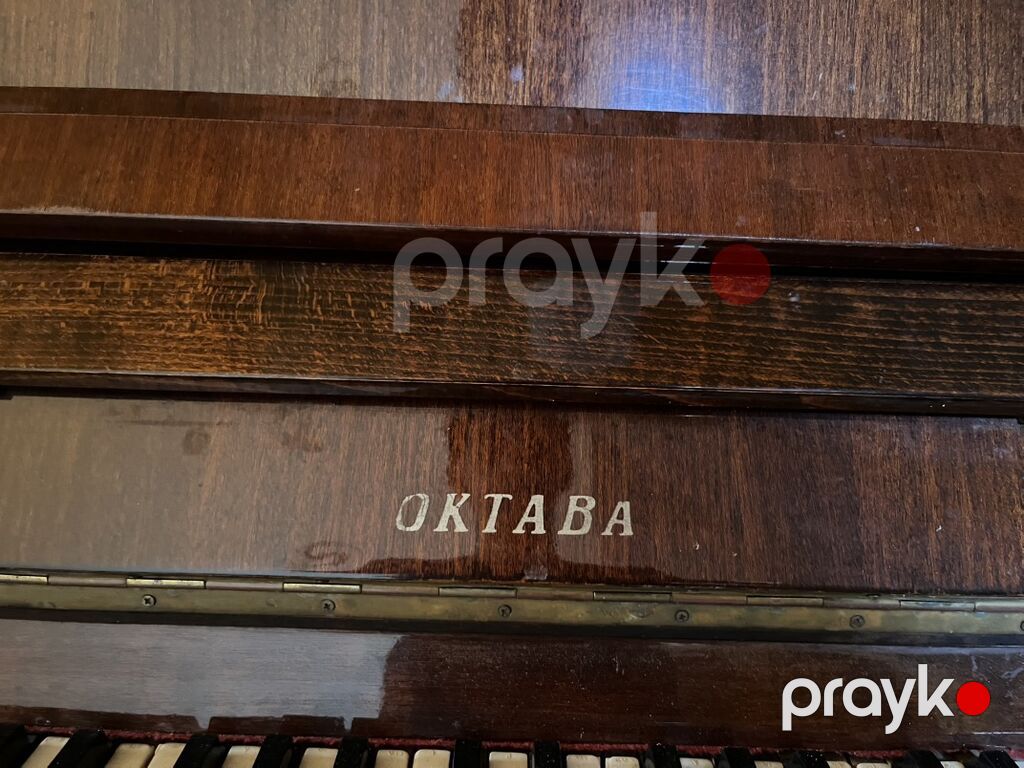 Upright (divar tipli) pianino – Oktaba markası. - Korpus: tünd — Pianino və digər klaviş alətləri, Qobu (3)