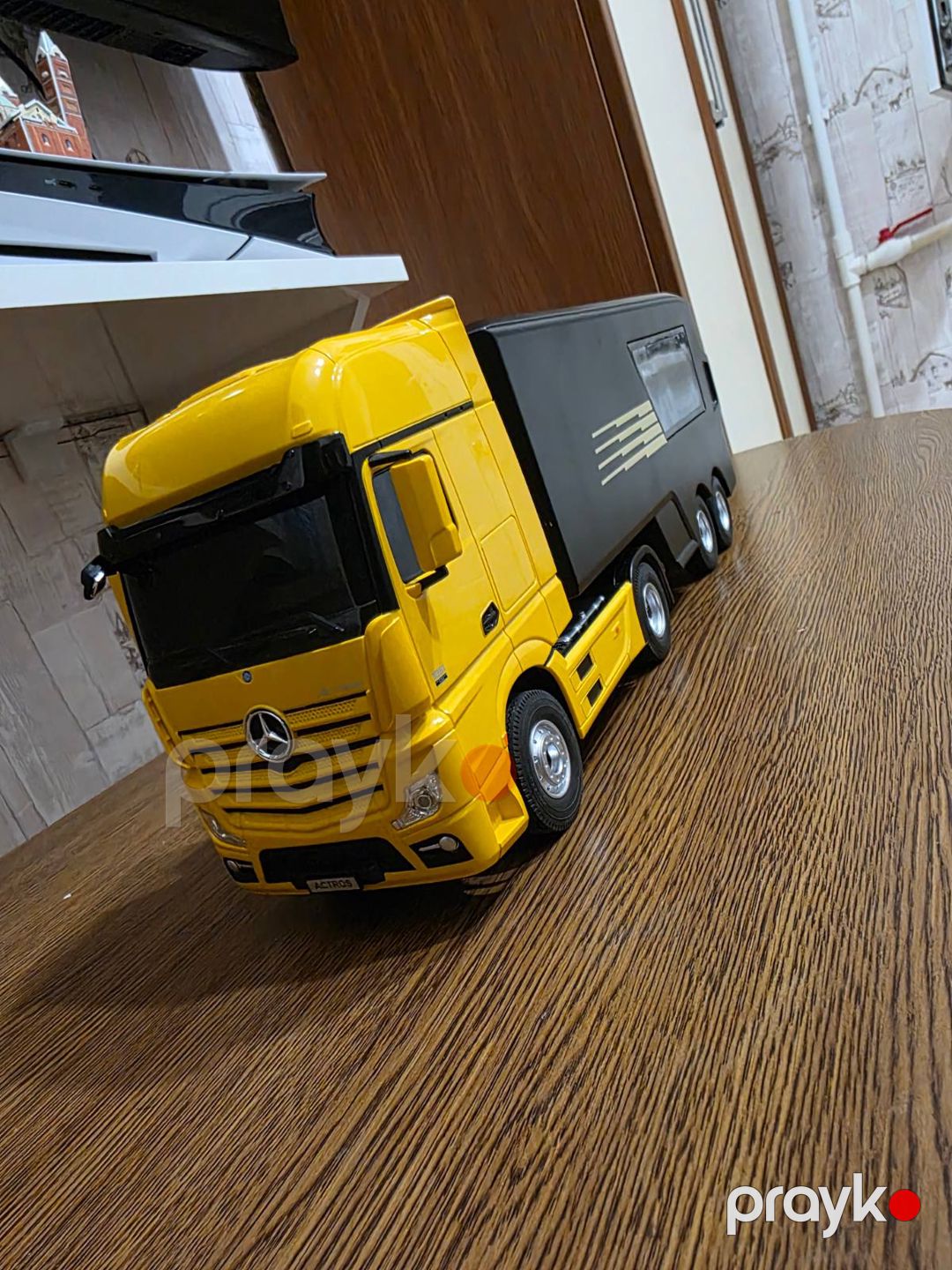 Mercedes benz — Uşaqlar üçün hər şey, Bakı (3)
