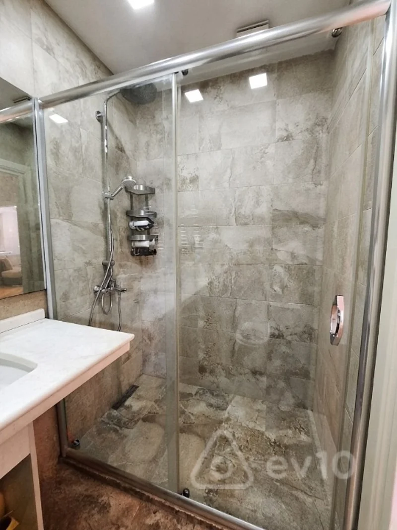 3 otaqlı mənzil, 108 m², Insaatcilar metro — Mənzil, Bakı (2)