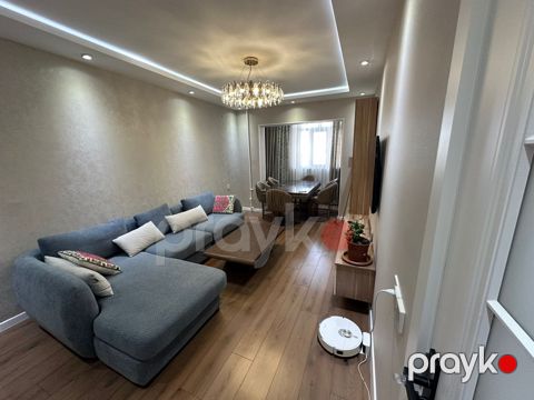 Satılır 2 otaqlı köhnə tikili 70 m² — Bakı