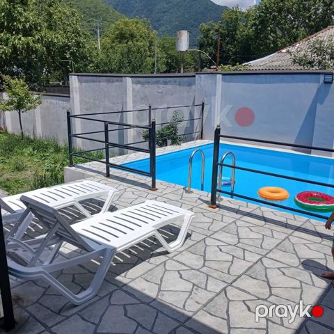 İcarəyə verilir 4 otaqlı həyət evi/bağ evi 90 m² — Qax