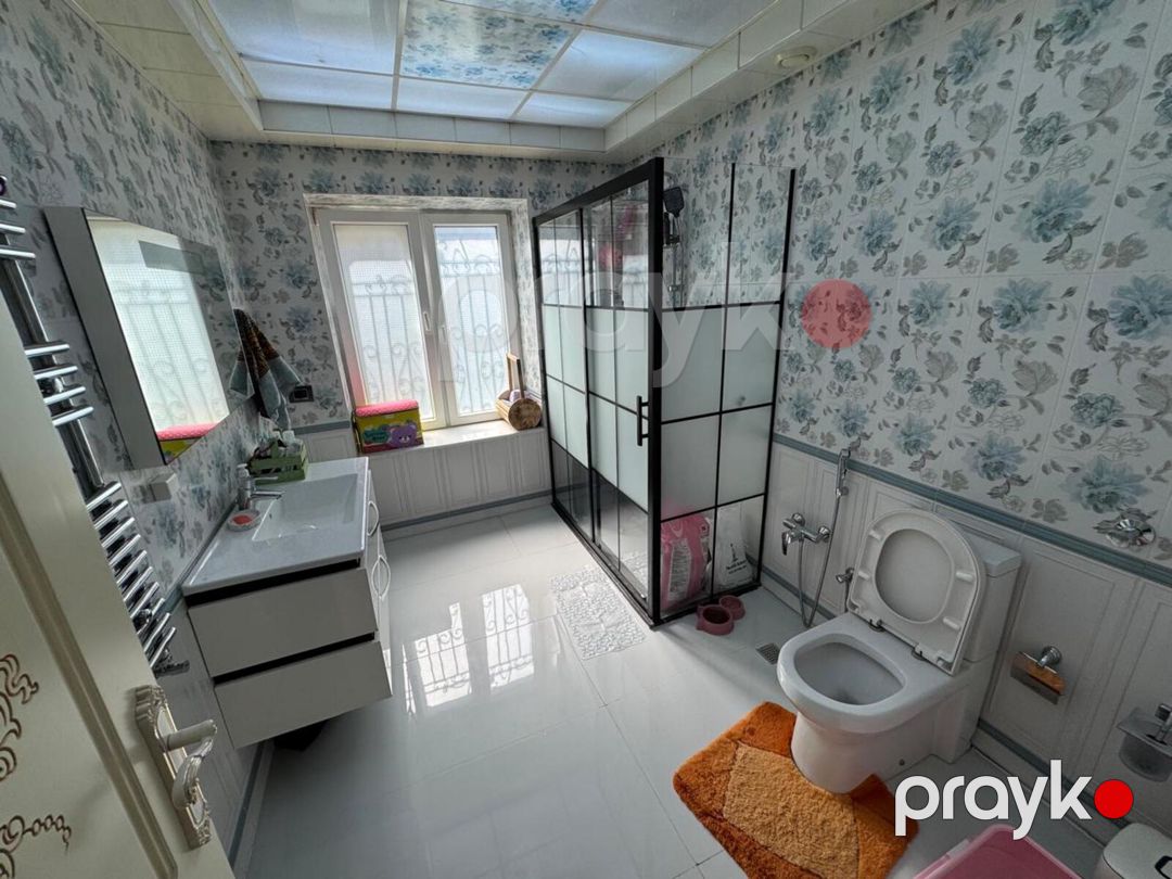 Satılır 4 otaqlı köhnə tikili 140 m² — Mənzil, Bakı (12)