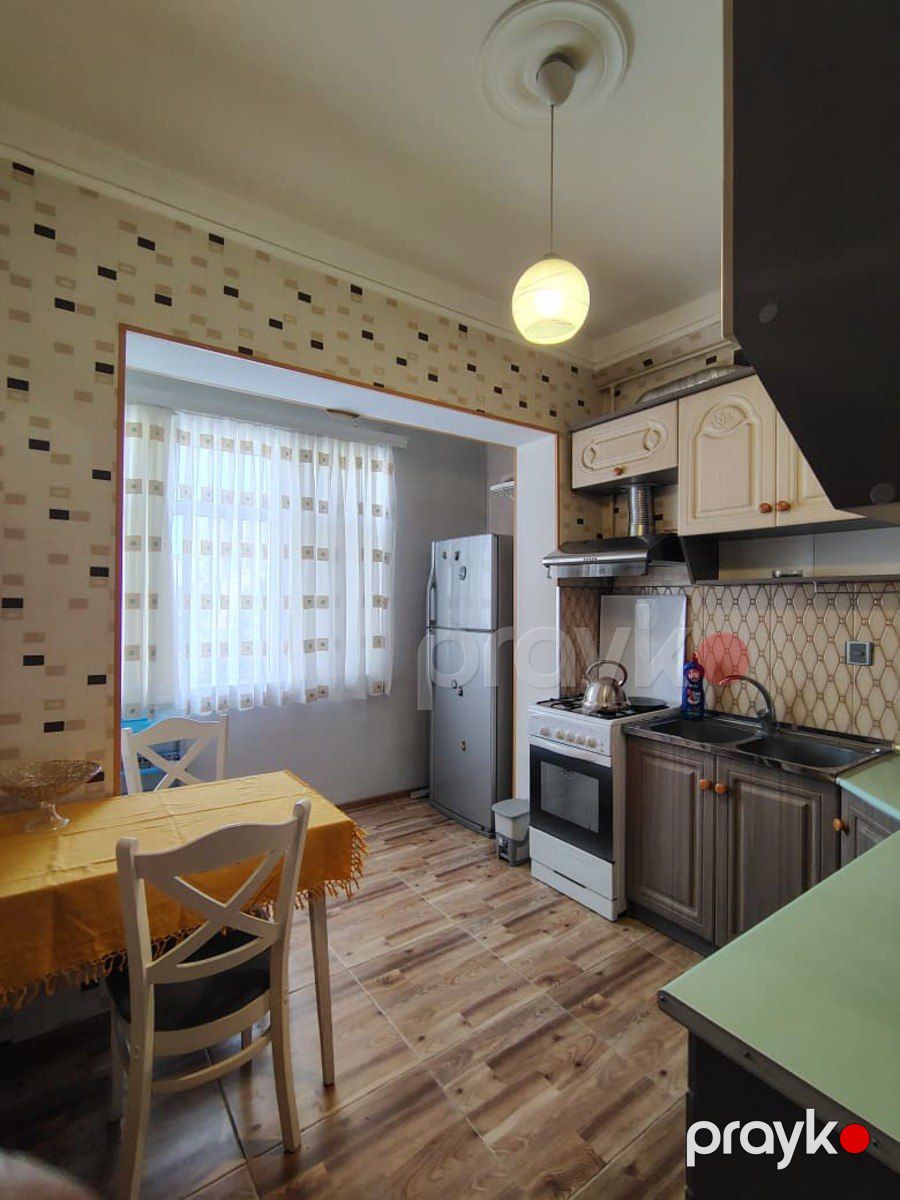 Satılır 2 otaqlı köhnə tikili 45 m² — Mənzil, Bakı (2)