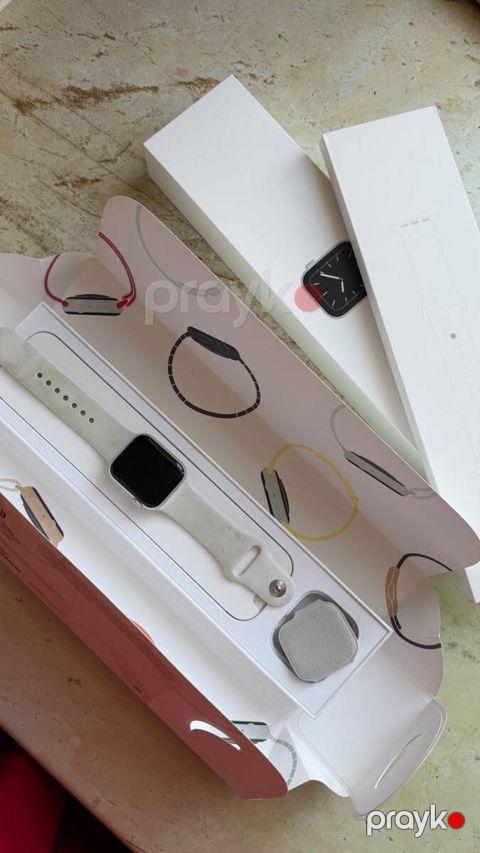 Apple Watch Series 5 Aluminum Silver 40mm — Bakı