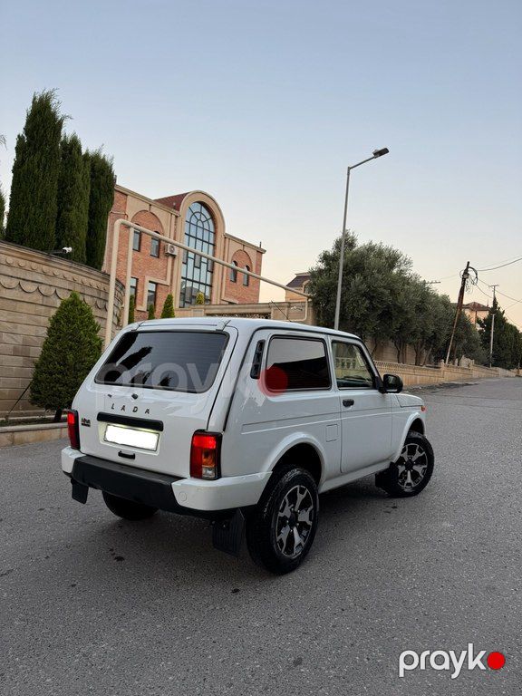 Lada (VAZ) Niva, 1.7 L, 2024 il, 18 000 km — Avtomobillər, Bakı (4)