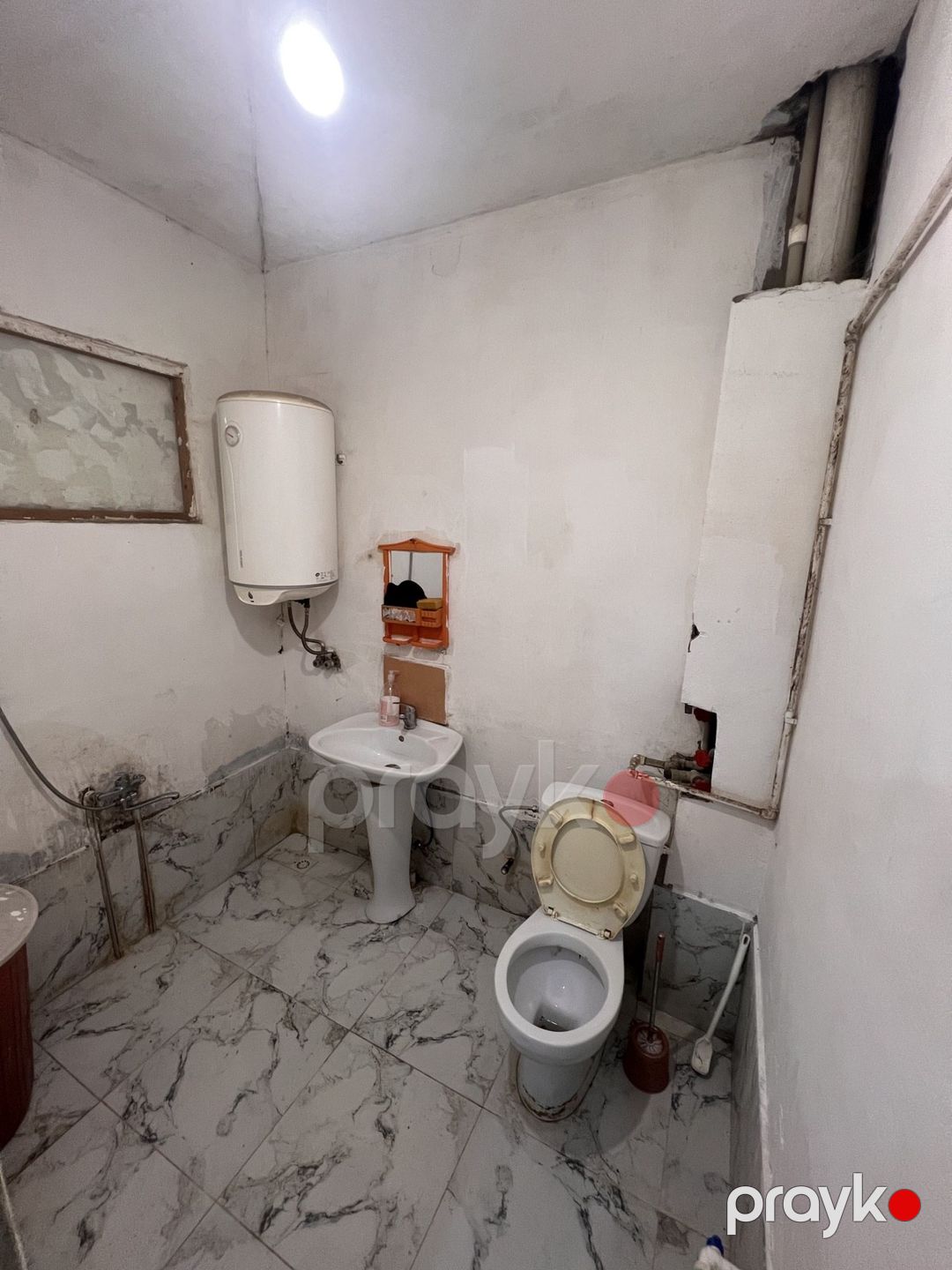 İcarəyə verilir 2 otaqlı köhnə tikili 90 m² — Mənzil, Bakı (7)
