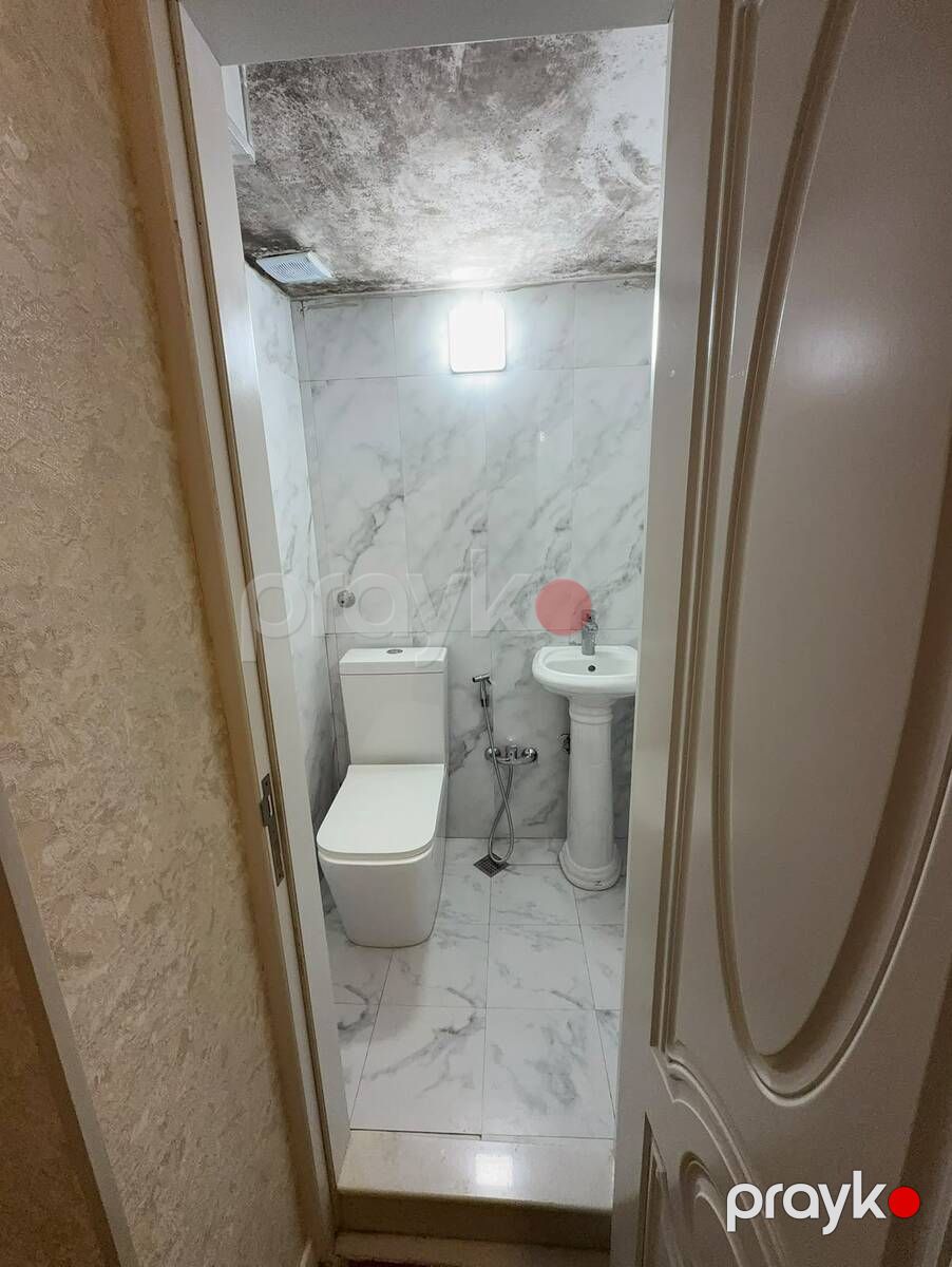 Satılır 2 otaqlı köhnə tikili 65 m² — Mənzil, Bakı (8)