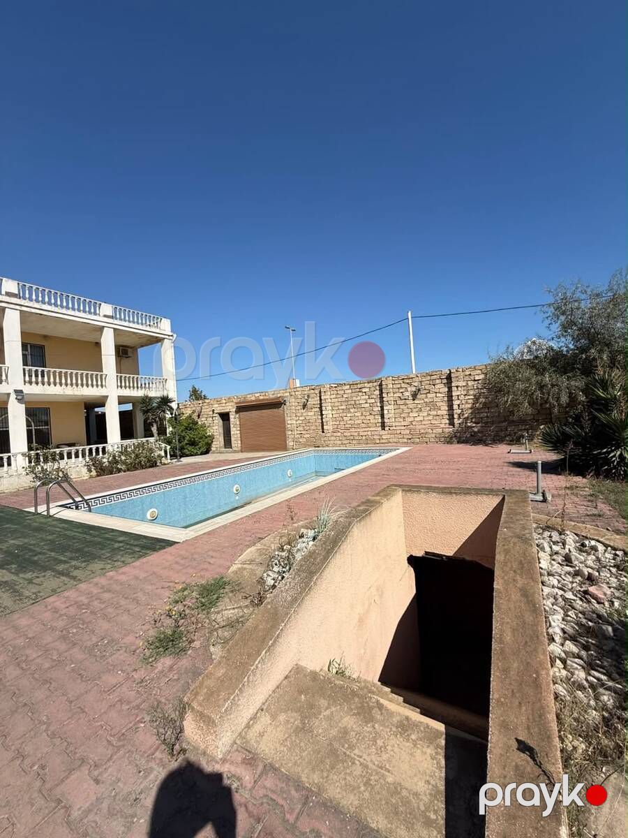Satılır 8 otaqlı həyət evi/bağ evi 250 m² — Ev, villa, Bakı (11)