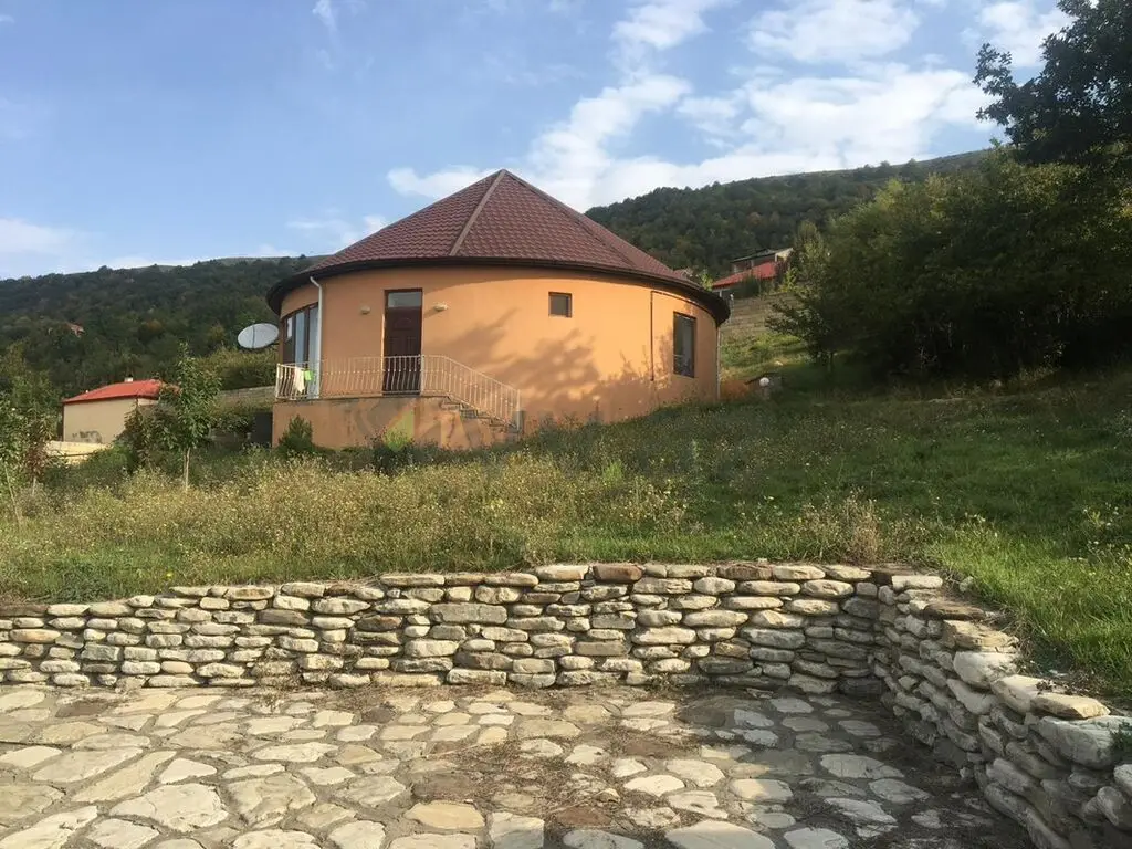 4 otaqlı Həyət evi Satılır, Şamaxı — Şamaxı