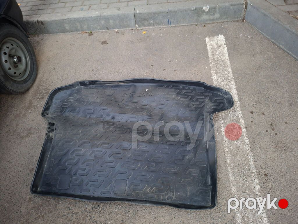 Avtomobil baqajı üçün rezin palet (baqaj altlığı) - Material: qalın — Avtomobil xalıları və aksesuarları, Bakı (2)