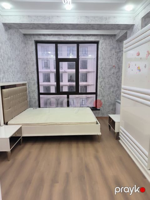 Yeni gunesli de 3otagli yeni temirden cixmis ev kiraye verilir evi — Bakı