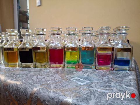 En münasib qiymetlere Ekvavilent ve Orjinal parfumlerin satışı. Toptan ve perakende satış mövcuddur