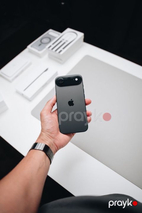 Apple iPhone Air Space Black 256GB/8GB — Bakı