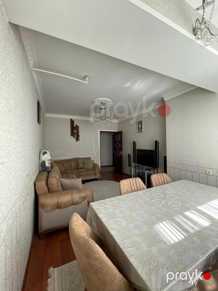 Satılır 4 otaqlı köhnə tikili 120 m² — Mənzil, Bakı (2)