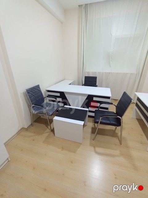 Ofis mebeli — Bakı