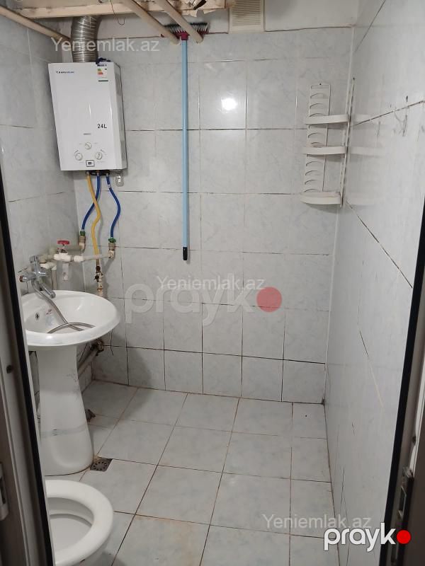 Satılır 2 otaqlı Bina evi menzil (Köhnə tikili), 46 m², 3-cü mikrorayon — Mənzil, Sumqayıt (10)