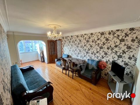 Satılır 3 otaqlı köhnə tikili 66 m² — Bakı