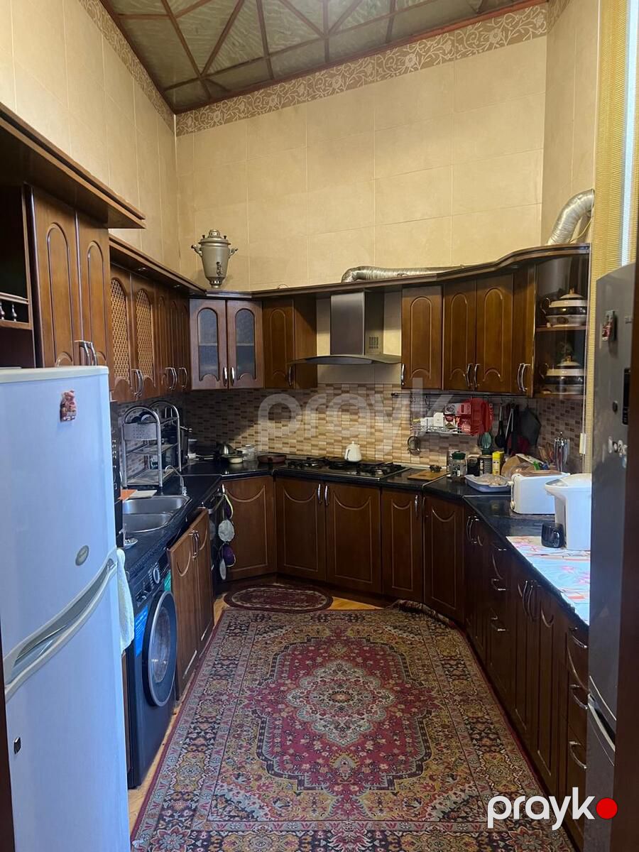 Satılır 10 otaqlı köhnə tikili 390 m² — Mənzil, Bakı (11)