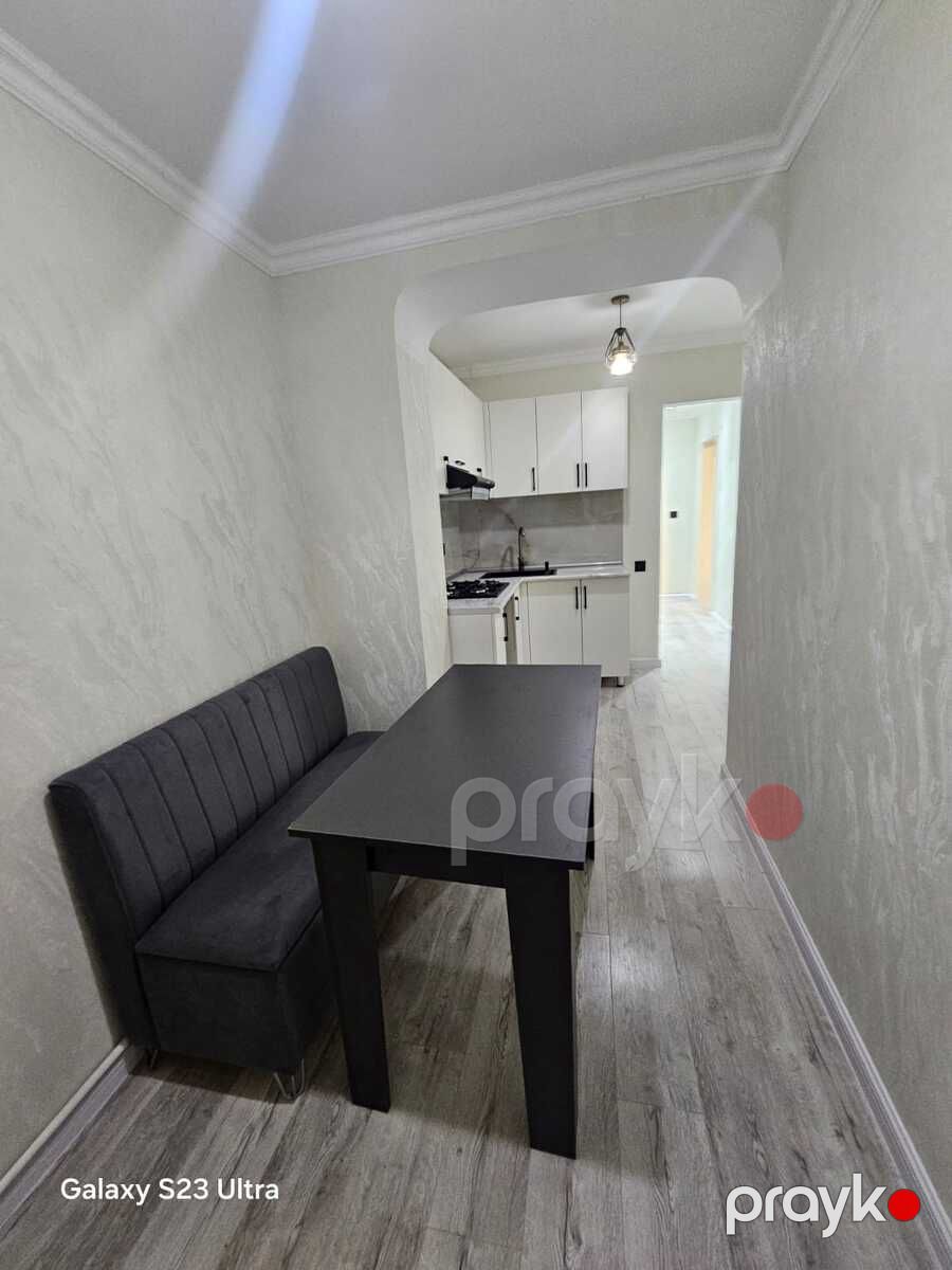 Satılır 2 otaqlı köhnə tikili 55 m² — Mənzil, Bakı (12)