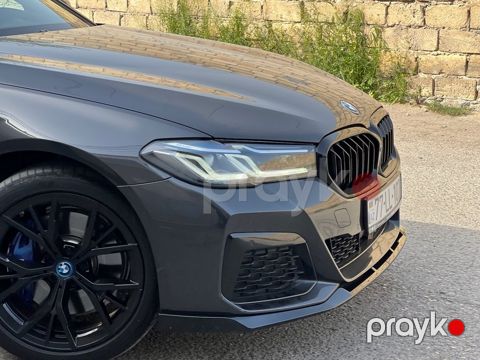 "BMW G30" qabaq lipi — Bakı