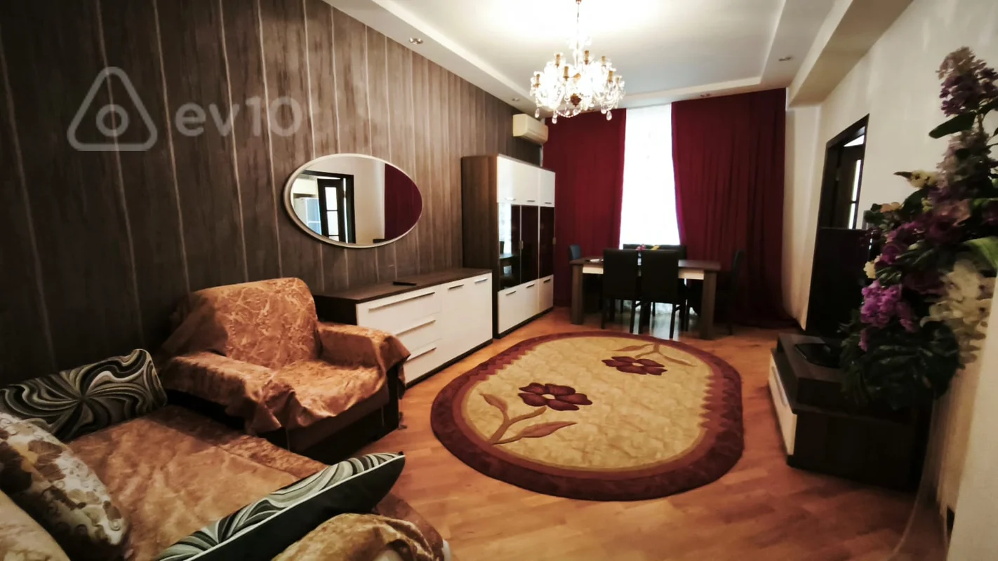 3 otaqlı mənzil, 90 m², Təbriz küçəsi — Bakı